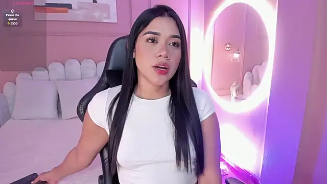 Snapshot of mara_brooks chatting on 09-13-25, 06:40 mara brooks online show from 09-13-25, 06:40