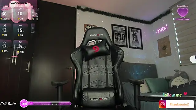 Snapshot of _thaeltaylor chatting on 01-24-25, 05:11  thaeltaylor online show from 01-24-25, 05:11