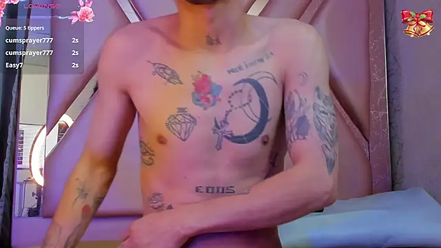 kendalltaylorr online show from 12-31-24, 08:37