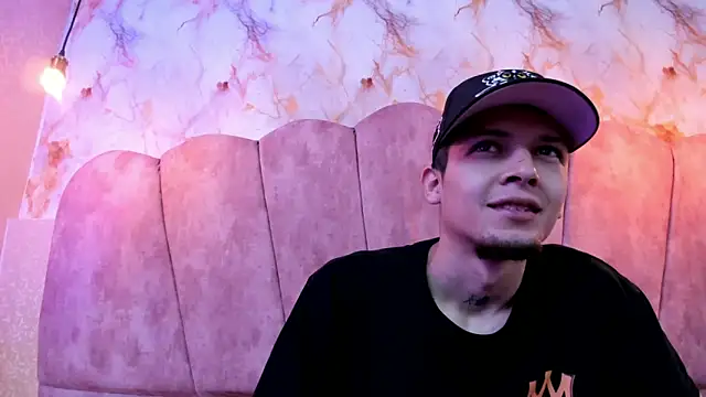 kendalltaylorr online show from 10-15-25, 12:05