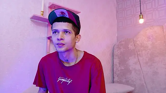 kendalltaylorr online show from 12-05-25, 12:36