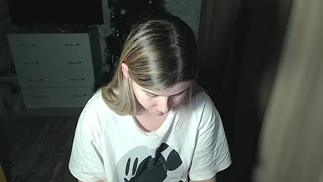 Snapshot of MelissaXKinky chatting on 12-18-24, 01:34 MelissaXKinky online show from 12-18-24, 01:34