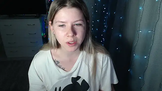 Snapshot of MelissaXKinky chatting on 01-09-25, 06:36 MelissaXKinky online show from 01-09-25, 06:36