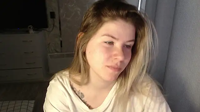 Snapshot of MelissaXKinky chatting on 03-14-25, 07:04 MelissaXKinky online show from 03-14-25, 07:04