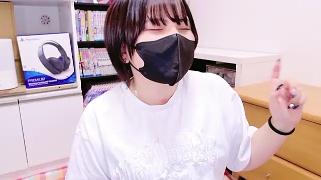 Snapshot of senachinnn chatting on 10-31-25, 06:25 senachinnn online show from 10-31-25, 06:25