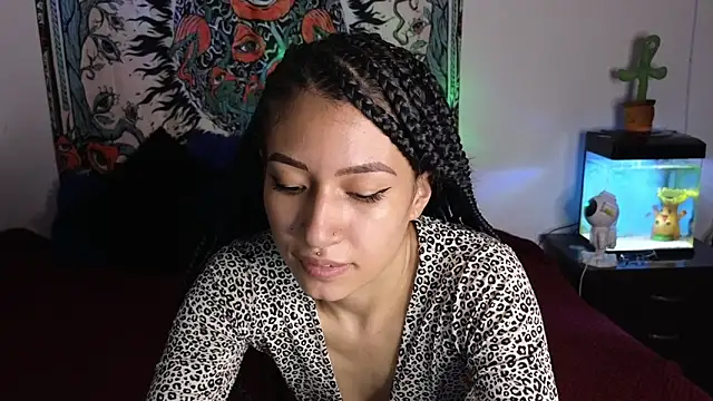 Snapshot of tony_and_sophia chatting on 02-04-26, 12:05 tony and sophia online show from 02-04-26, 12:05