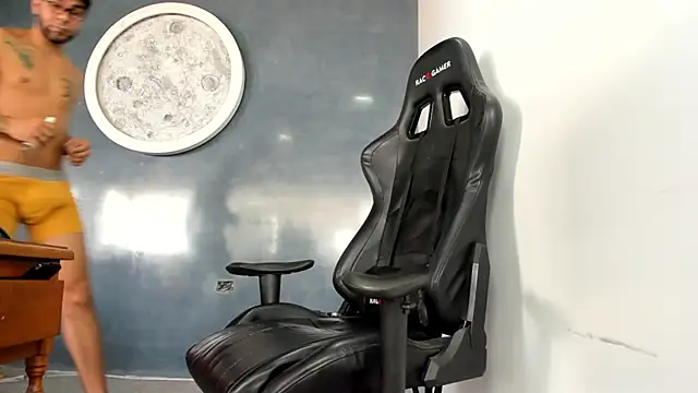 Bryan Bronx online show from 02-07-25, 03:19