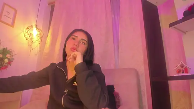 Snapshot of Chanttall_ chatting on 12-04-24, 08:56 Chanttall  online show from 12-04-24, 08:56