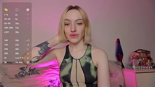 Snapshot of cheryl_mason chatting on 12-05-24, 12:30 cheryl mason online show from 12-05-24, 12:30