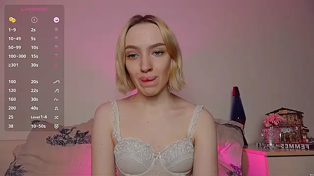 Snapshot of cheryl_mason chatting on 12-06-24, 11:36 cheryl mason online show from 12-06-24, 11:36