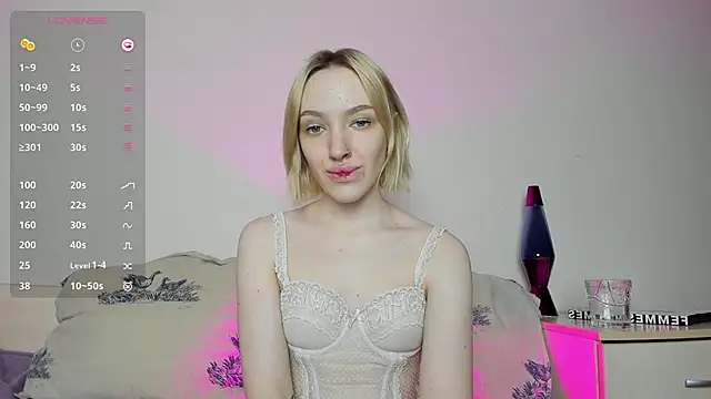 Snapshot of cheryl_mason chatting on 12-15-24, 12:29 cheryl mason online show from 12-15-24, 12:29