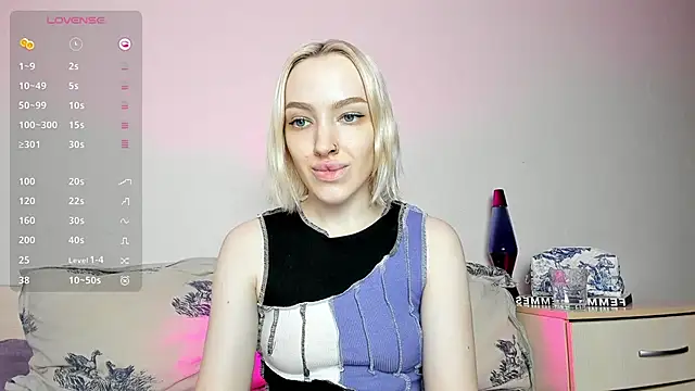 Snapshot of cheryl_mason chatting on 01-15-25, 01:02 cheryl mason online show from 01-15-25, 01:02