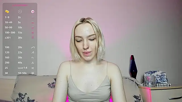 Snapshot of cheryl_mason chatting on 01-18-25, 01:19 cheryl mason online show from 01-18-25, 01:19