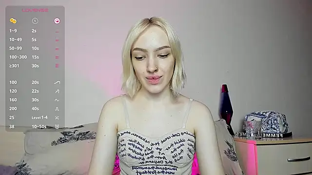 Snapshot of cheryl_mason chatting on 01-22-25, 02:37 cheryl mason online show from 01-22-25, 02:37