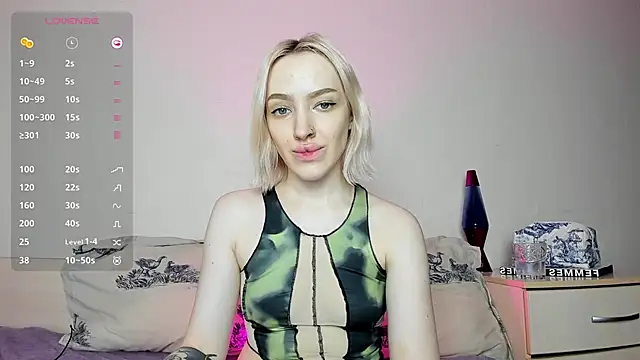 Snapshot of cheryl_mason chatting on 01-31-25, 08:12 cheryl mason online show from 01-31-25, 08:12