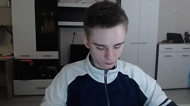 angryzan online show from 02-05-25, 05:20