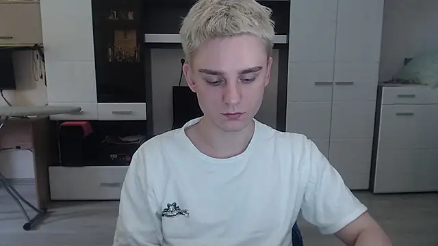 angryzan online show from 03-06-25, 07:47