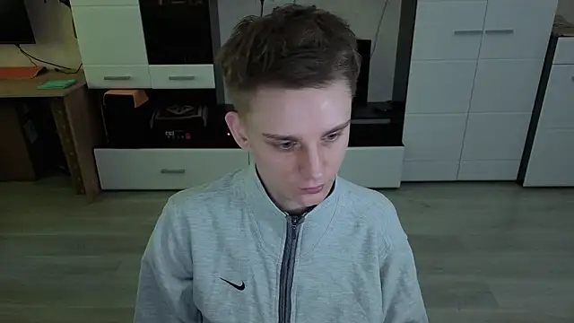 angryzan online show from 02-11-26, 06:07