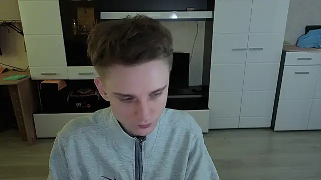 angryzan online show from 02-12-26, 05:35