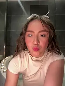 SofiMeza online show from 02-14-25, 01:51