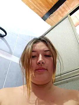 Snapshot of Sofia_Queen17 chatting on 02-09-25, 04:29 Sofia Queen17 online show from 02-09-25, 04:29