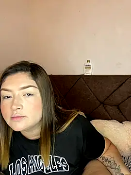 Snapshot of Sofia_Queen17 chatting on 09-14-25, 10:47 Sofia Queen17 online show from 09-14-25, 10:47