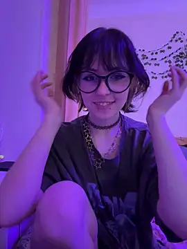 Snapshot of lily_noris chatting on 12-01-25, 04:12 lily noris online show from 12-01-25, 04:12