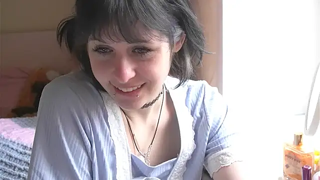 Snapshot of lily_noris chatting on 12-14-25, 06:41 lily noris online show from 12-14-25, 06:41