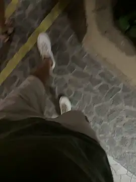 Snapshot of therealbeverlycious chatting on 10-10-25, 09:14 therealbeverlycious online show from 10-10-25, 09:14