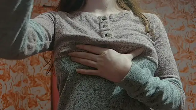 strawberrysmoothie online show from 02-19-25, 05:05