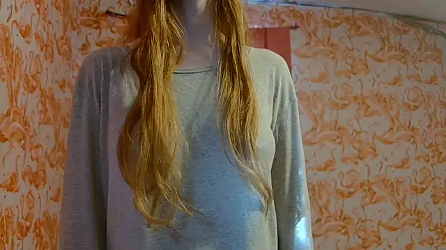 strawberrysmoothie online show from 11-04-25, 08:41