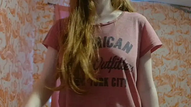 strawberrysmoothie online show from 01-11-26, 06:02