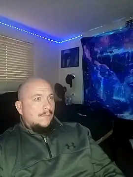 Snapshot of Spunonymous chatting on 01-01-25, 08:58 Spunonymous online show from 01-01-25, 08:58