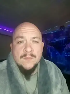 Snapshot of Spunonymous chatting on 01-03-25, 02:54 Spunonymous online show from 01-03-25, 02:54