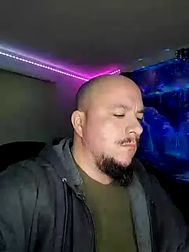 Snapshot of Spunonymous chatting on 01-04-25, 07:55 Spunonymous online show from 01-04-25, 07:55