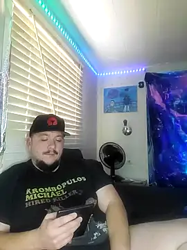 Snapshot of Spunonymous chatting on 01-08-25, 08:07 Spunonymous online show from 01-08-25, 08:07