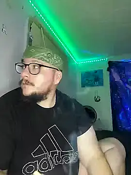 Snapshot of Spunonymous chatting on 02-07-25, 01:58 Spunonymous online show from 02-07-25, 01:58