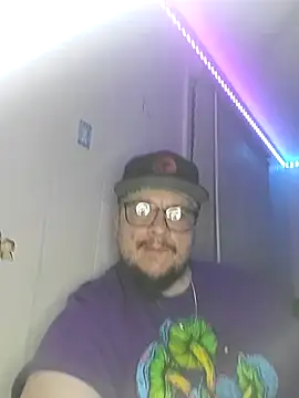 Snapshot of Spunonymous chatting on 03-07-25, 04:24 Spunonymous online show from 03-07-25, 04:24