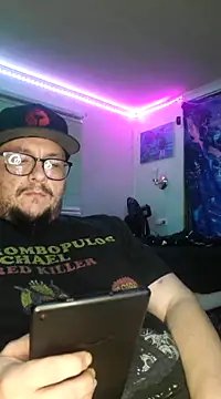 Snapshot of Spunonymous chatting on 03-09-25, 08:29 Spunonymous online show from 03-09-25, 08:29