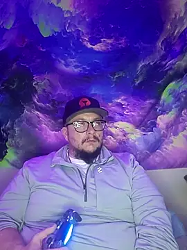 Snapshot of Spunonymous chatting on 03-23-25, 04:16 Spunonymous online show from 03-23-25, 04:16