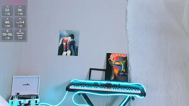 Snapshot of 4ever_dude chatting on 03-06-25, 05:24 4ever dude online show from 03-06-25, 05:24