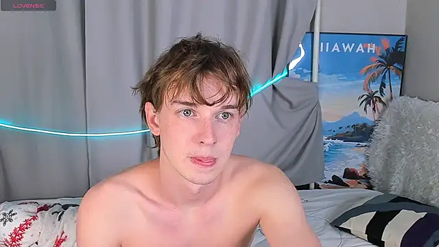 Snapshot of 4ever_dude chatting on 09-20-25, 04:02 4ever dude online show from 09-20-25, 04:02