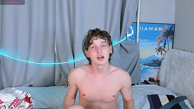 Snapshot of 4ever_dude chatting on 10-10-25, 12:48 4ever dude online show from 10-10-25, 12:48