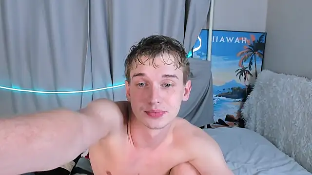 Snapshot of 4ever_dude chatting on 10-12-25, 12:26 4ever dude online show from 10-12-25, 12:26