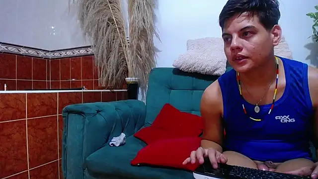 Leon hot X online show from 02-05-25, 12:38