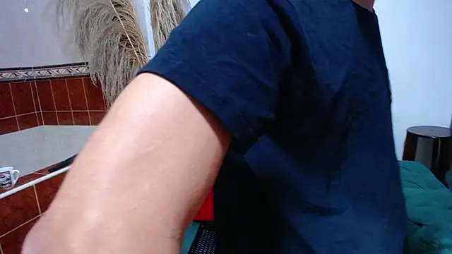 Leon hot X online show from 02-06-25, 12:22