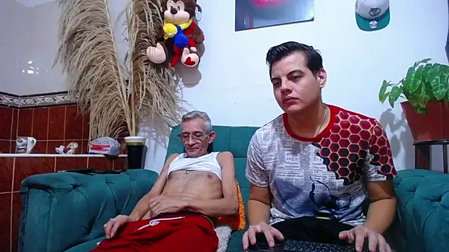 Leon hot X online show from 03-01-25, 07:30