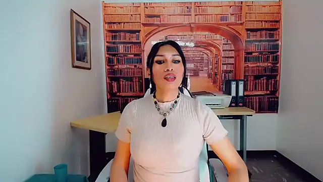 khiara moretti online show from 01-08-25, 01:32