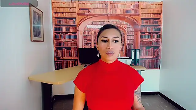 khiara moretti online show from 03-10-25, 07:40