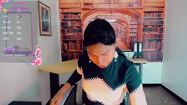 khiara moretti online show from 03-14-25, 07:55